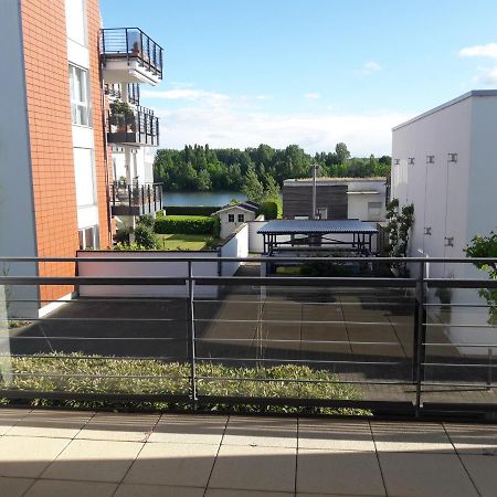 Ferien Am Wasser Wiesbaden Bagian luar foto