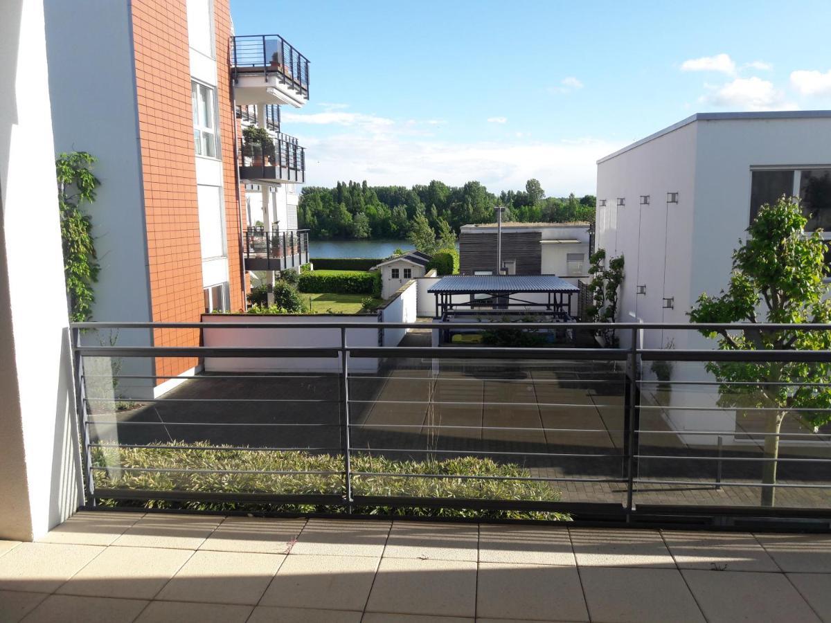 Ferien Am Wasser Wiesbaden Bagian luar foto
