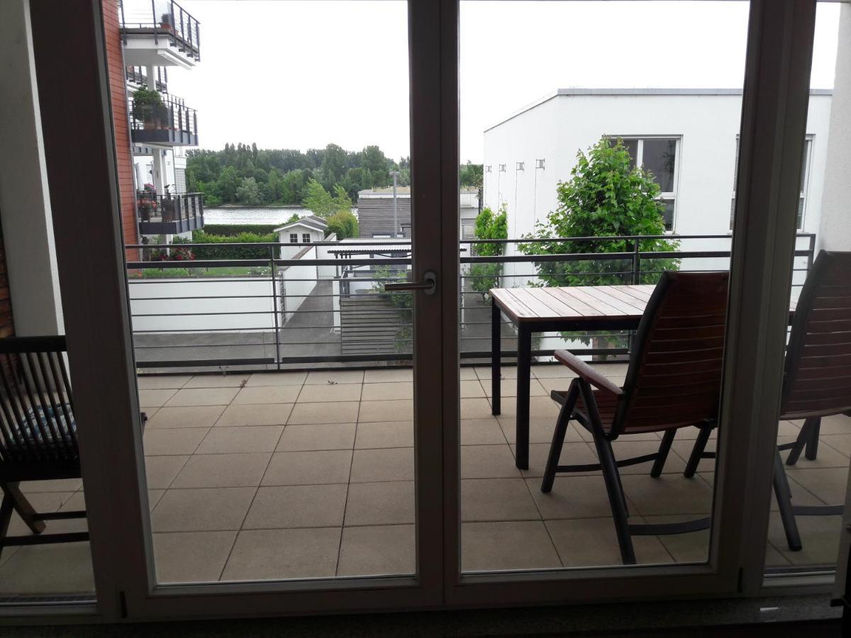 Ferien Am Wasser Wiesbaden Bagian luar foto